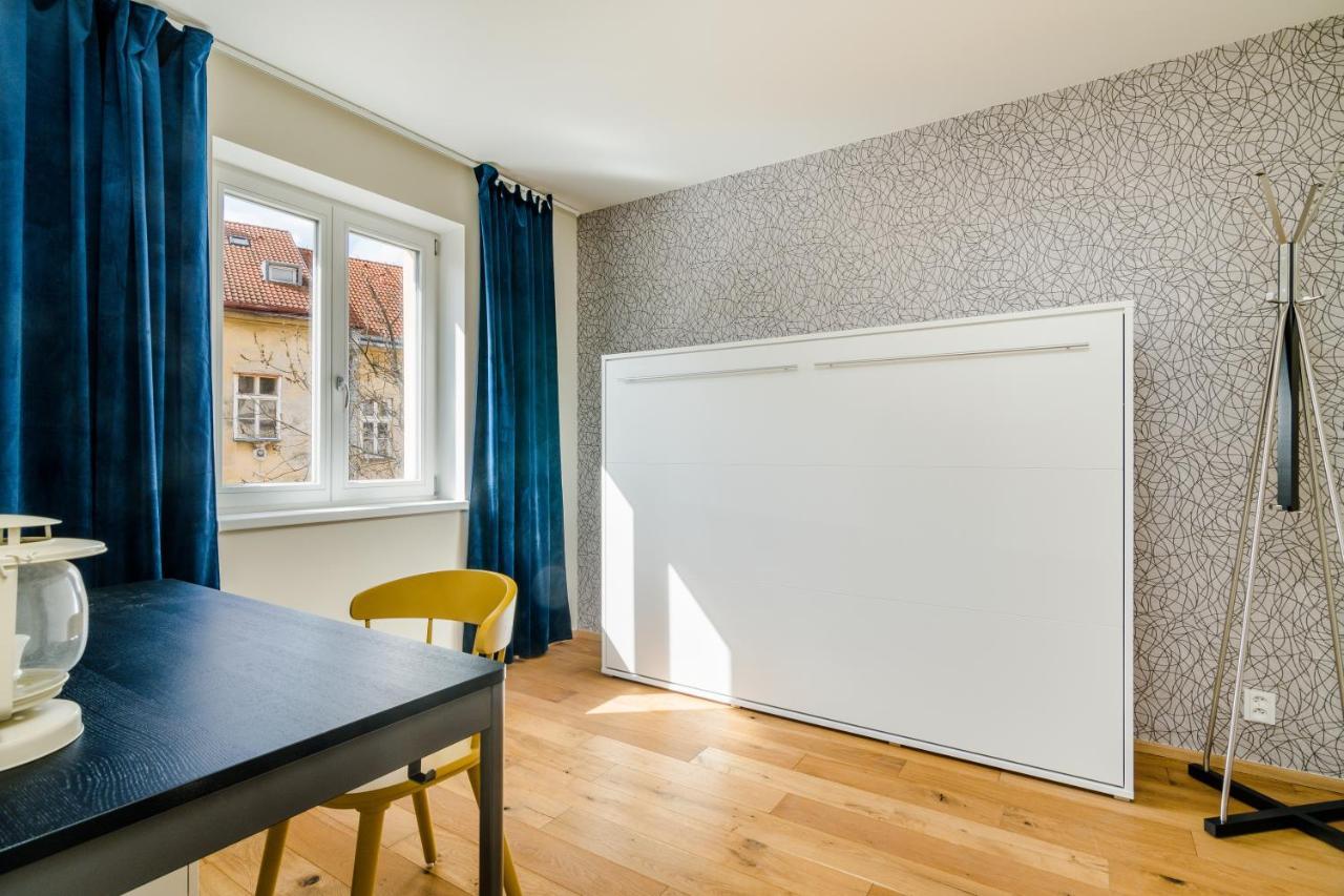 Days - Premium Loft W Terrace - View - Netflix - Ac Praga